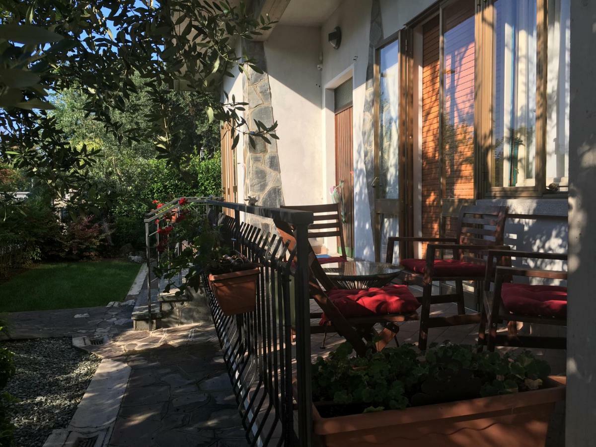 Celeste'S House Villa Rivoltella del Garda Kültér fotó